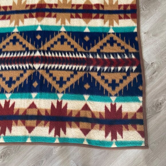 Vintage {77 x 58.5 inches} Vuteks Vokovar Crown Crafts Blanket Acrylic 1989 - Picture 3 of 12